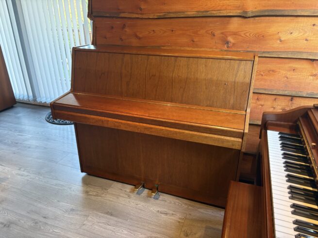 Samick piano