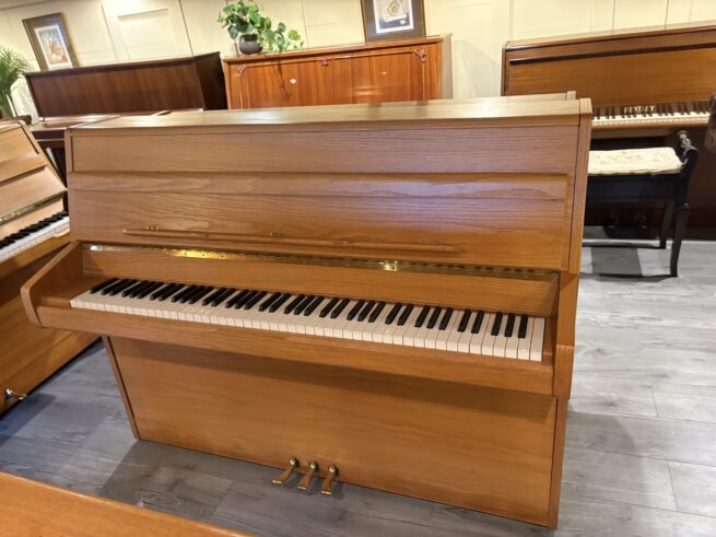 Bentley piano