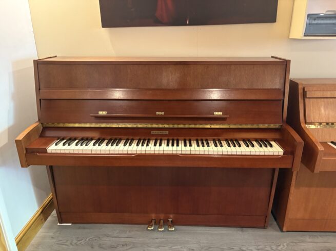 Baldwin piano