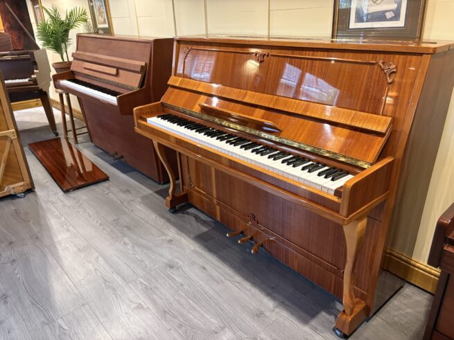 High gloss piano