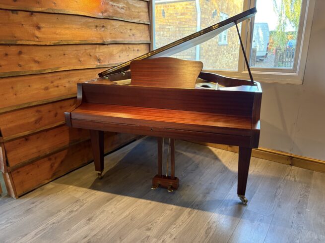 Hupfield baby grand