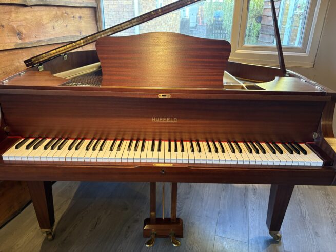 Hupfield baby grand