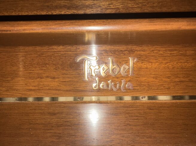 Trebel piano