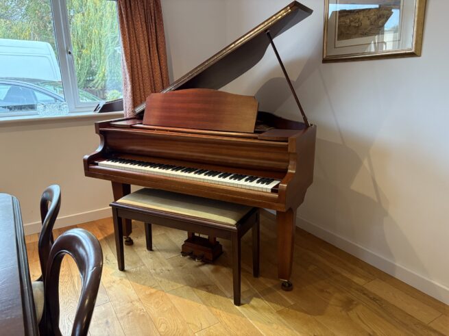 Monington & Weston Baby Grand